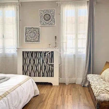 Le Donjon Des Rois Apartment Dourdan